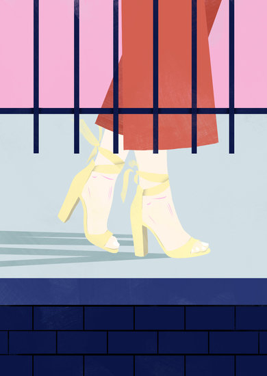 Marieclairespain undertheglass2jpg 390 xxx q85